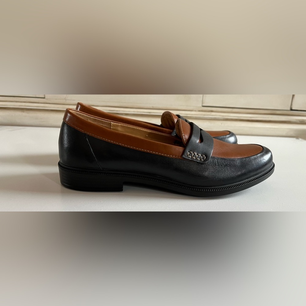 - Hotter Comfort Concept Women’s Shoes Size 6 “Dorset” Tan & Navy Loafers